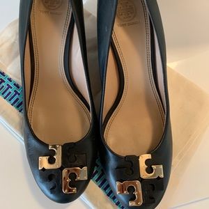 Tory Burch Lowell Wedge in Black
